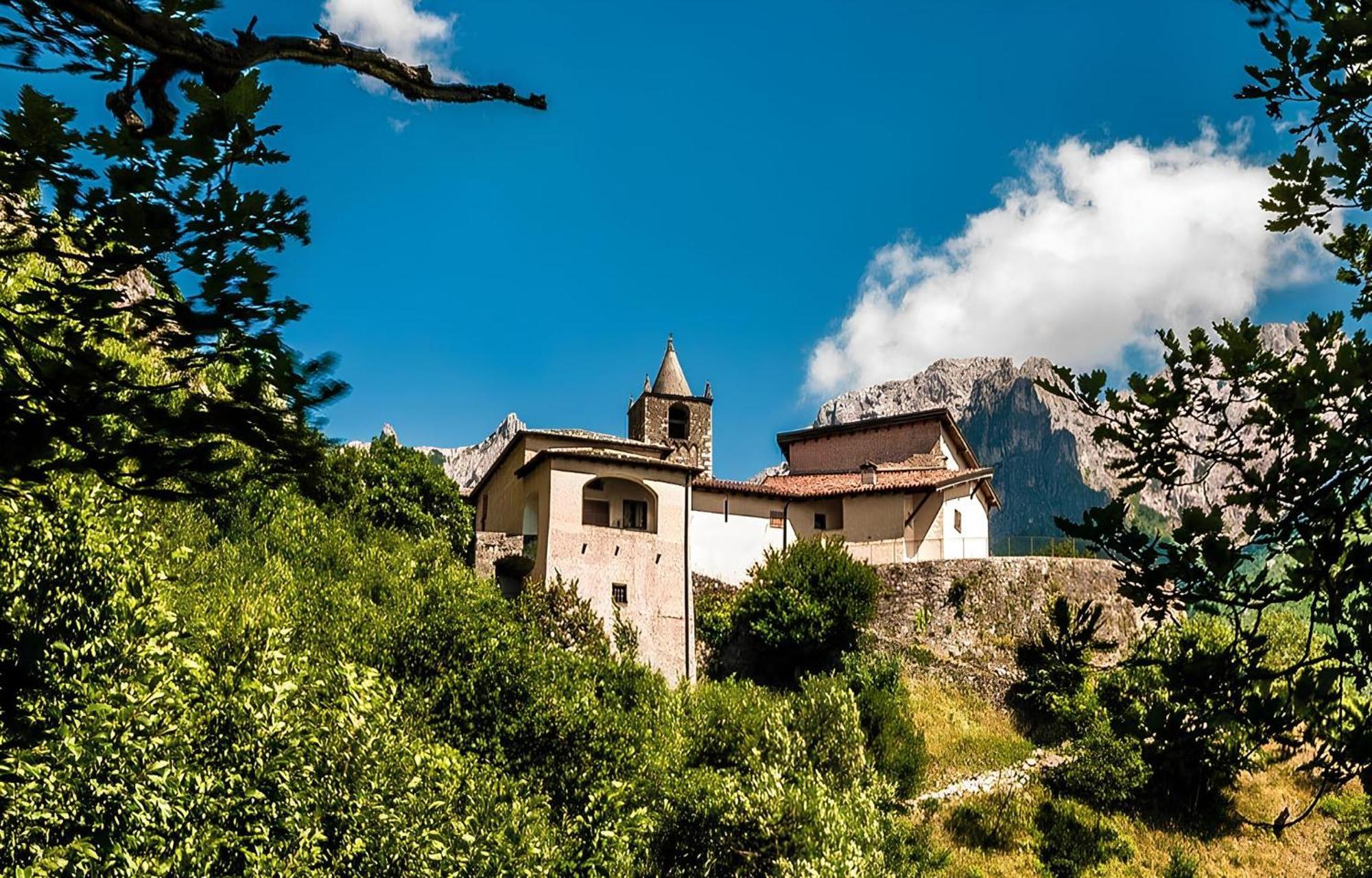 Holiday House Alla Torre Mandello del Lario Exterior photo