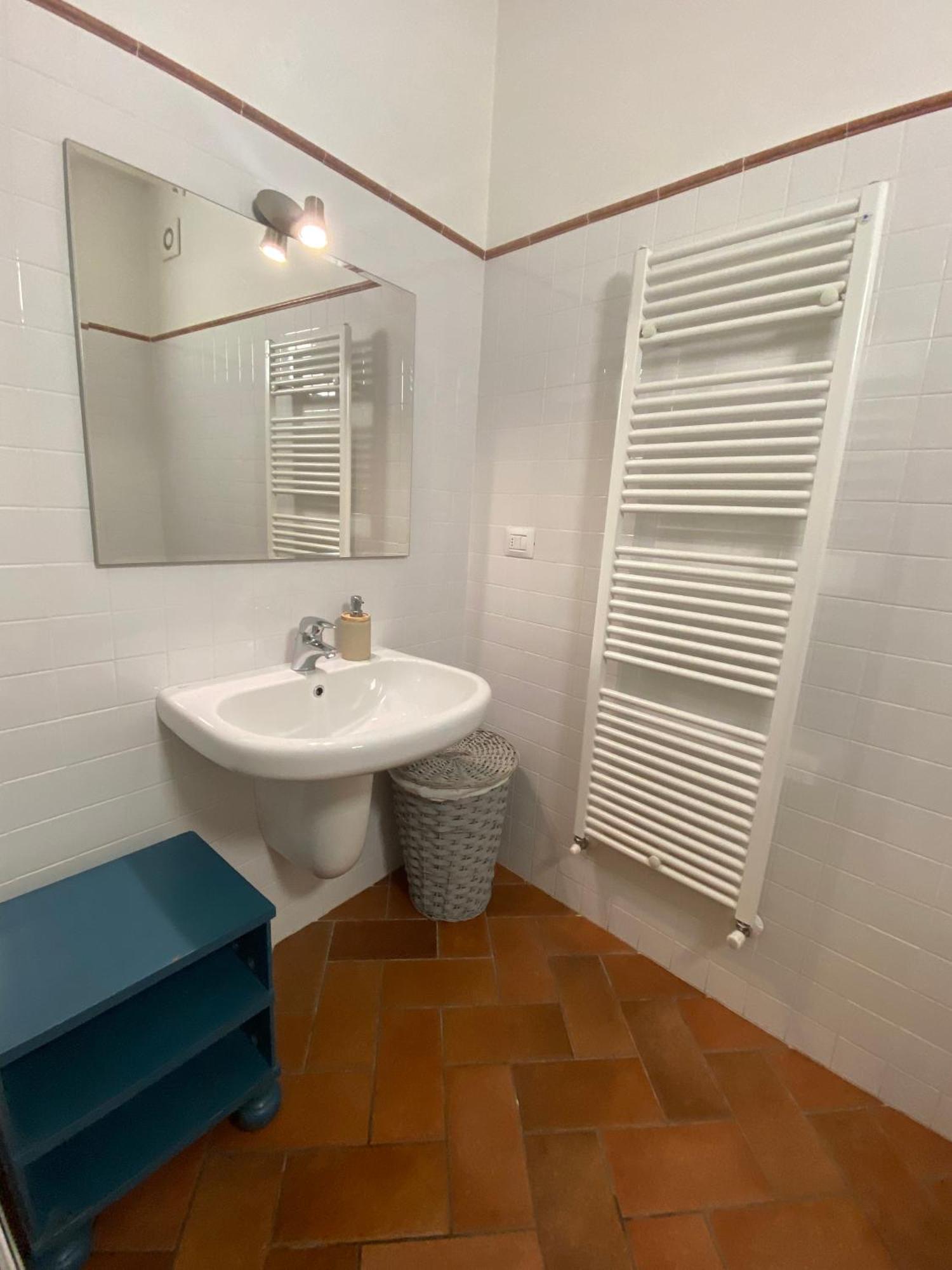 Holiday House Alla Torre Mandello del Lario Exterior photo